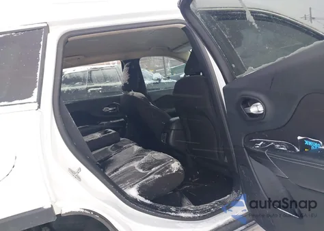 2014 Jeep Cherokee Latitude z USA, uszkodzony, nr VIN 1C4PJMCB3EW299570